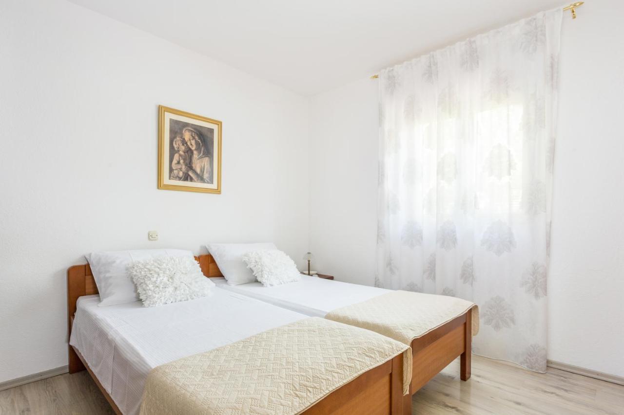 Apartments With A Parking Space Kastel Stari, Kastela - 20999 מראה חיצוני תמונה